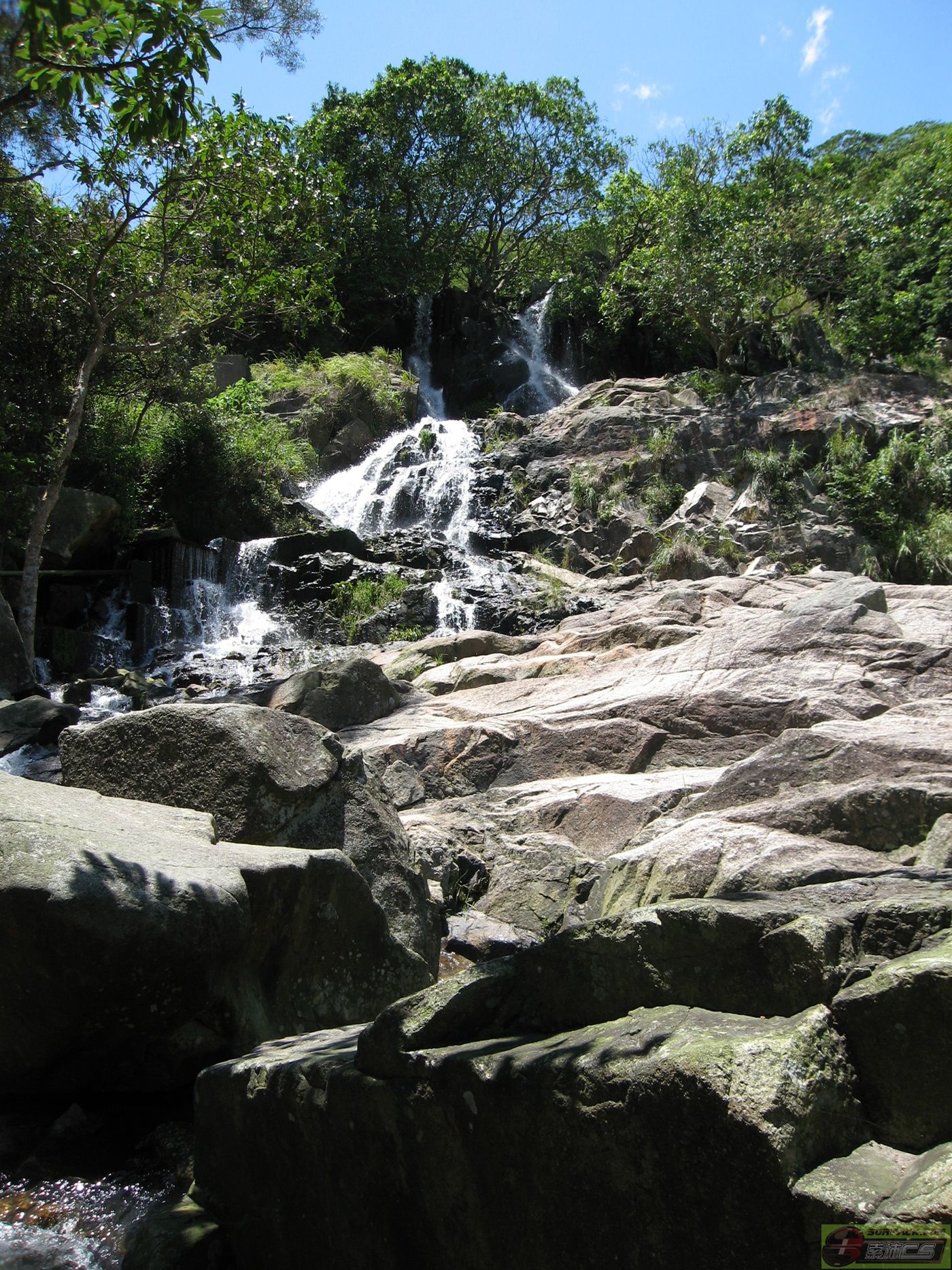 dvubb 图片点击可在新窗口打开查看